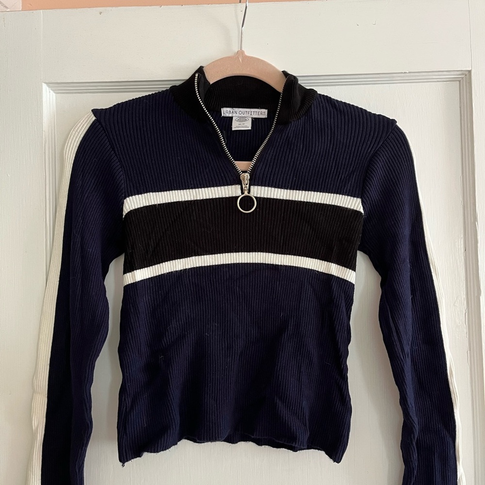 Urban Outfitters Navy and Black Women's Zip Sweater